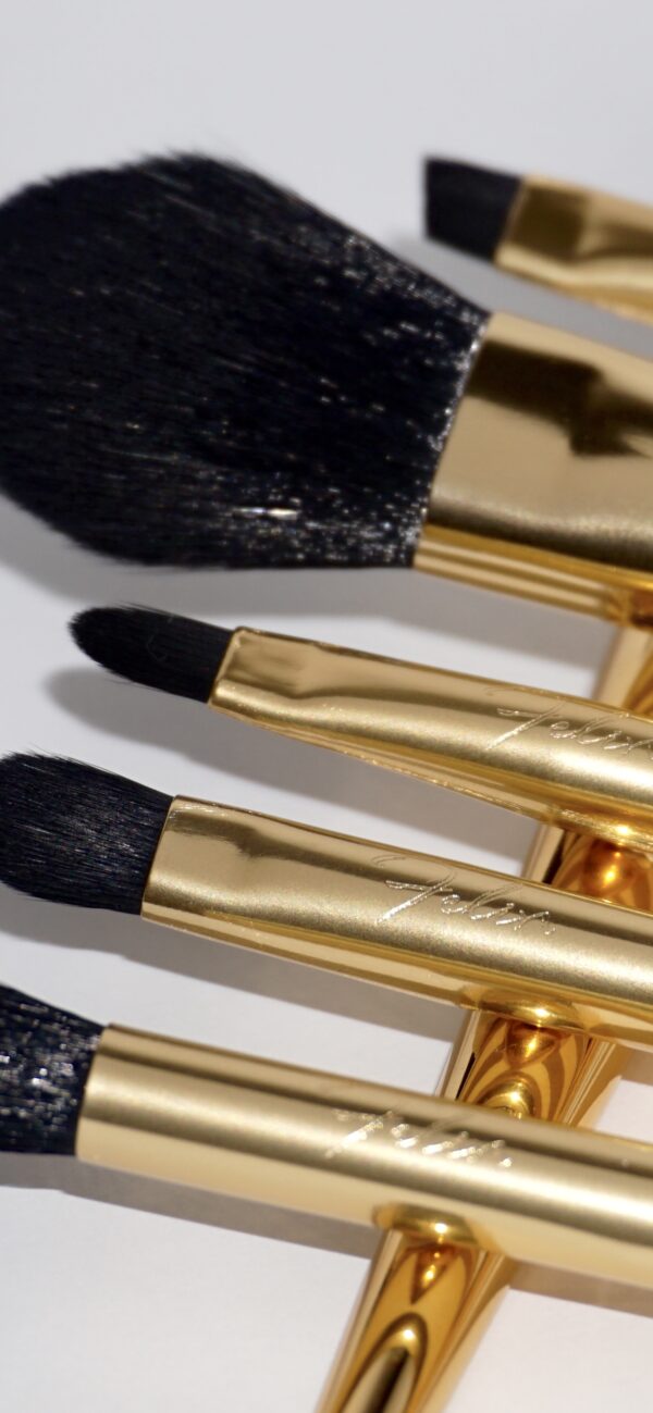 EYESHADOW BLEND BRUSH - Felin Cosmetics